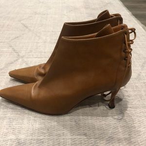 Manolo Blahnik Tan Lace Up Ankle Boots